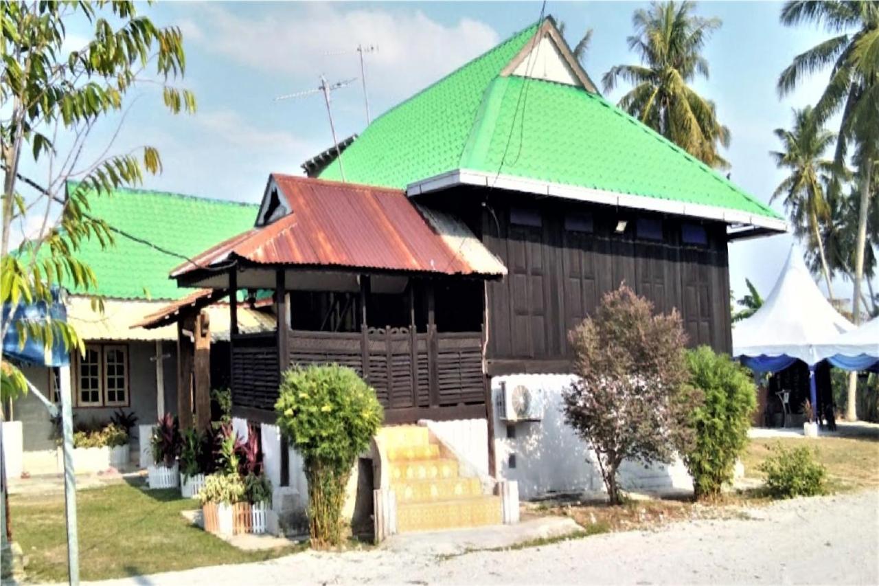 OYO Home 90495 Homestay Kampung Kota Aur Sungai Petani Bagian luar foto